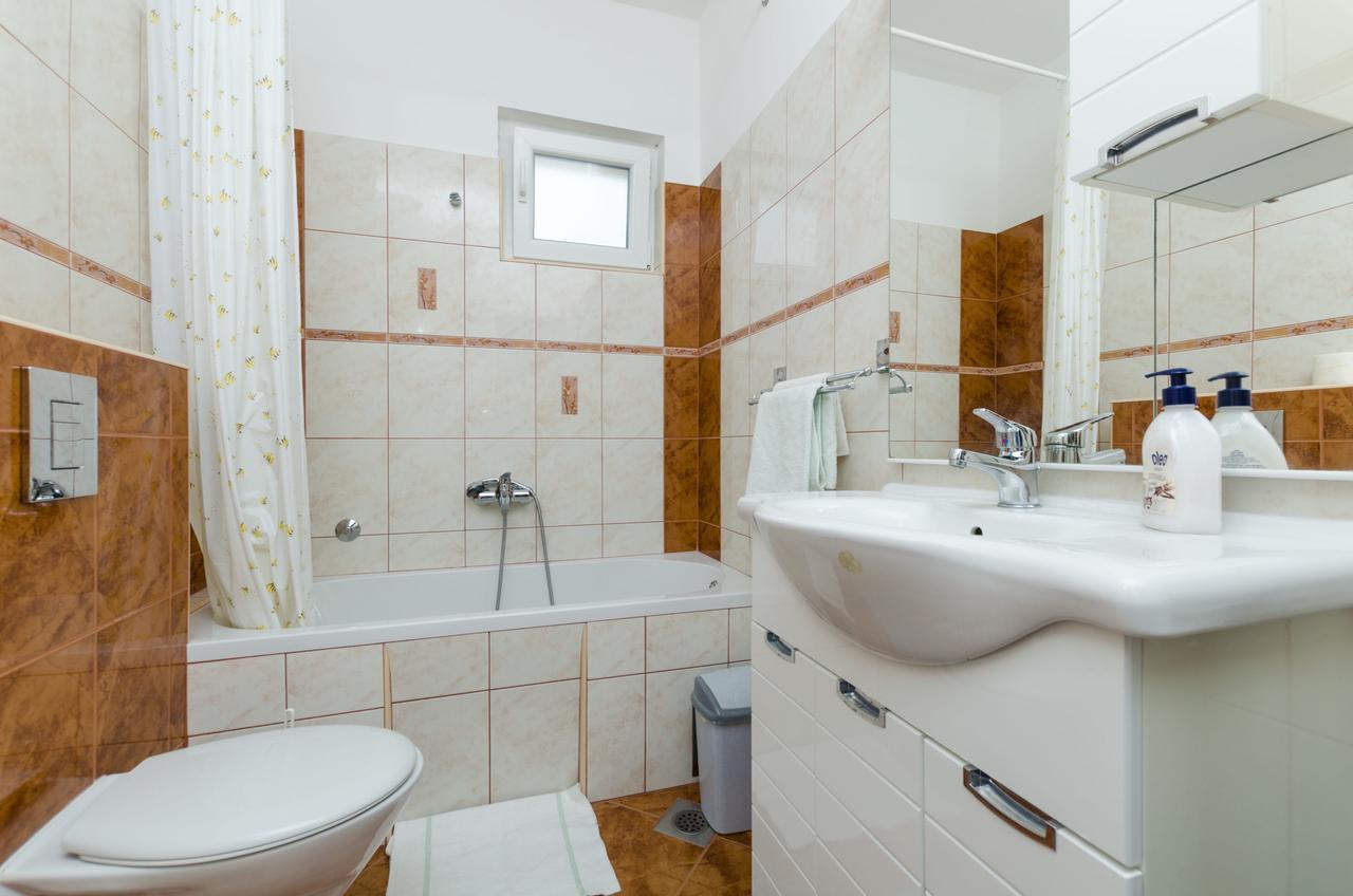 Zdenka Apartment *